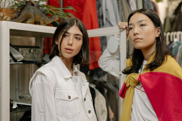 Mode senior : looks d'été confortables et tendances